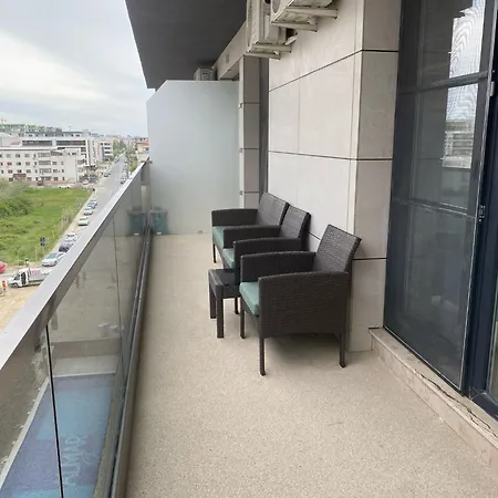 Apartment D10 Retreats Lidl Area Navodari