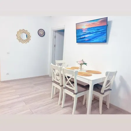 D10 Retreats Lidl Area Apartment