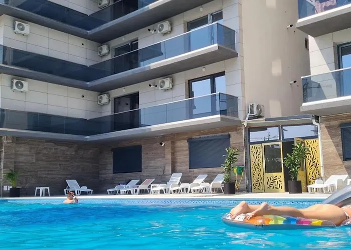 D10 Retreats Lidl Area * Navodari