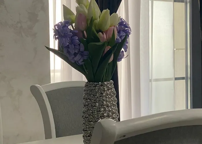 D10 Retreats Lidl Area Apartment