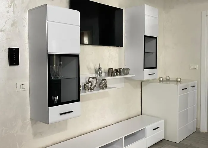 D10 Retreats Lidl Area * Navodari