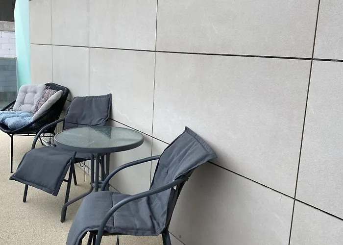 D10 Retreats Lidl Area Apartment *