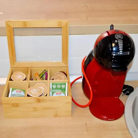 D10 Retreats Lidl Area *